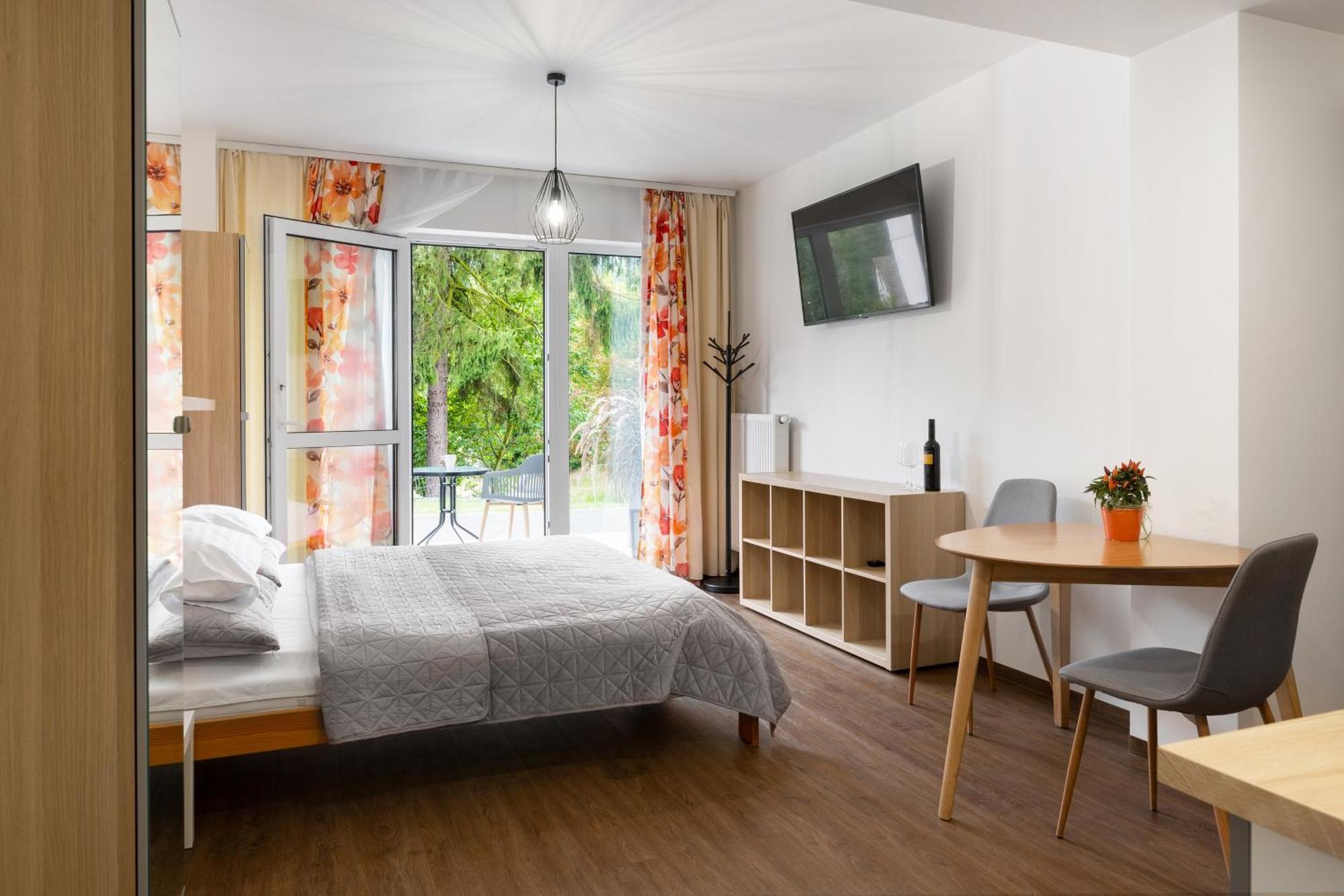 Apartamenty Wczasowa - Z Widokiem Na Gory, Parkingiem, Rowerownia Kudowa Zdroj Room photo