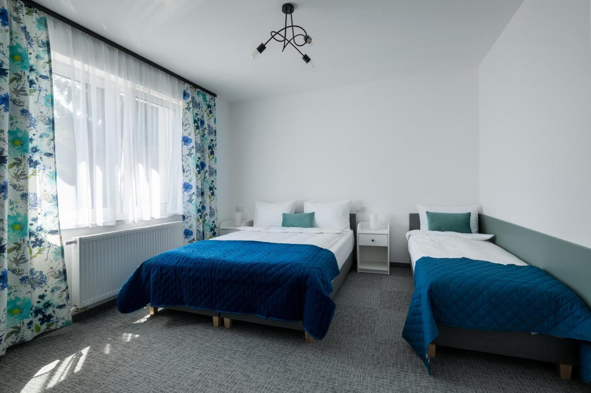 Apartamenty Wczasowa - Komfort Z Narciarnia Kudowa Zdroj Exterior photo